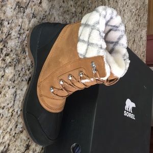 Sorel Whistler Mid Size 9.5